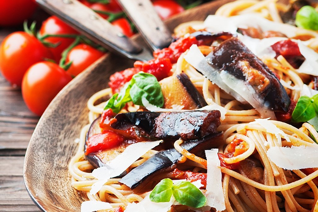 Pasta alla Norma: the original Sicilian recipe step by step (easy) - Pinocchio's Pantry - Authentic Italian Food
